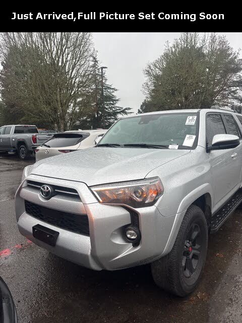 2024 Toyota 4Runner SR5 4WD