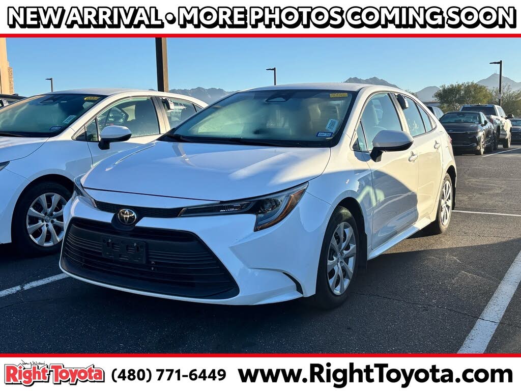2024 Toyota Corolla LE FWD