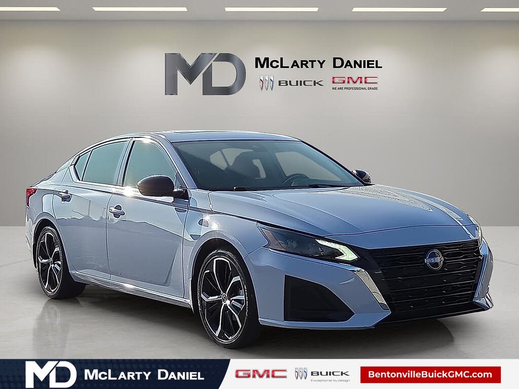 2023 Nissan Altima 2.5 SR FWD