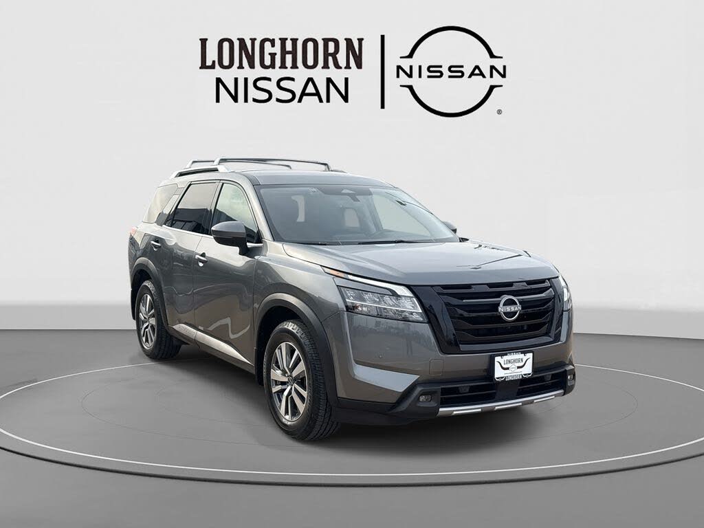 2023 Nissan Pathfinder SL 4WD