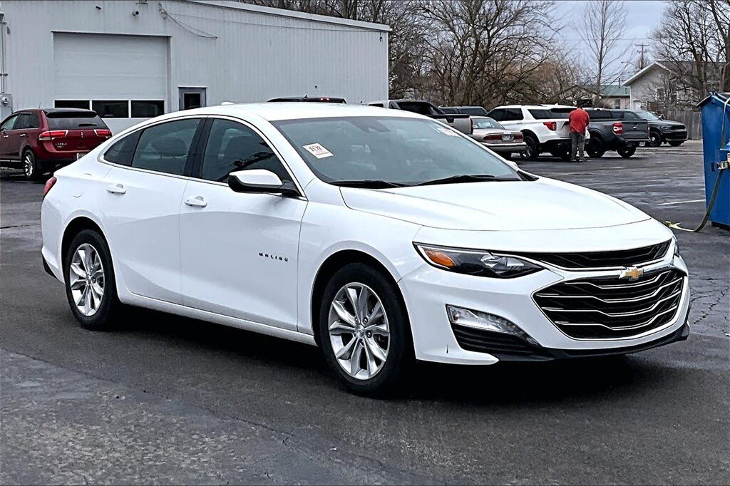 2024 Chevrolet Malibu LT with 1LT FWD