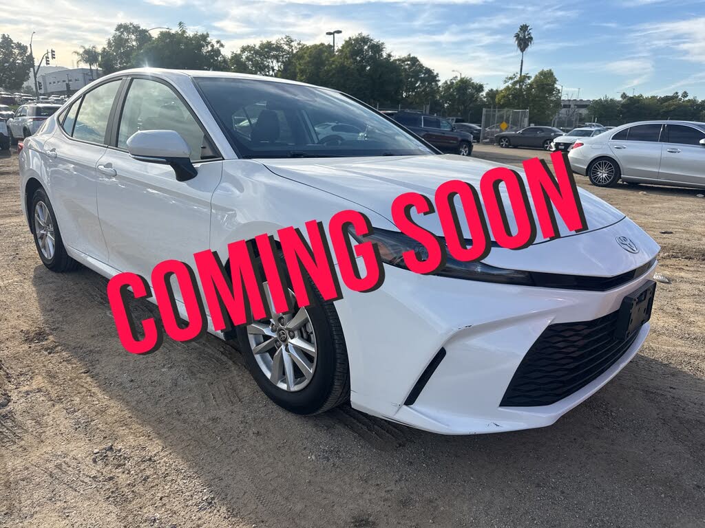 2025 Toyota Camry LE FWD