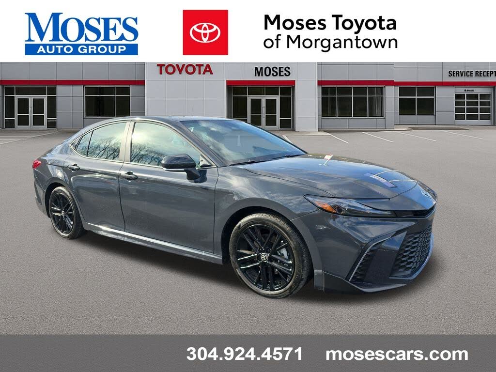 2025 Toyota Camry SE FWD