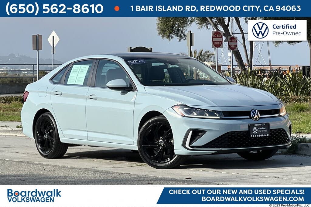 2025 Volkswagen Jetta SE FWD