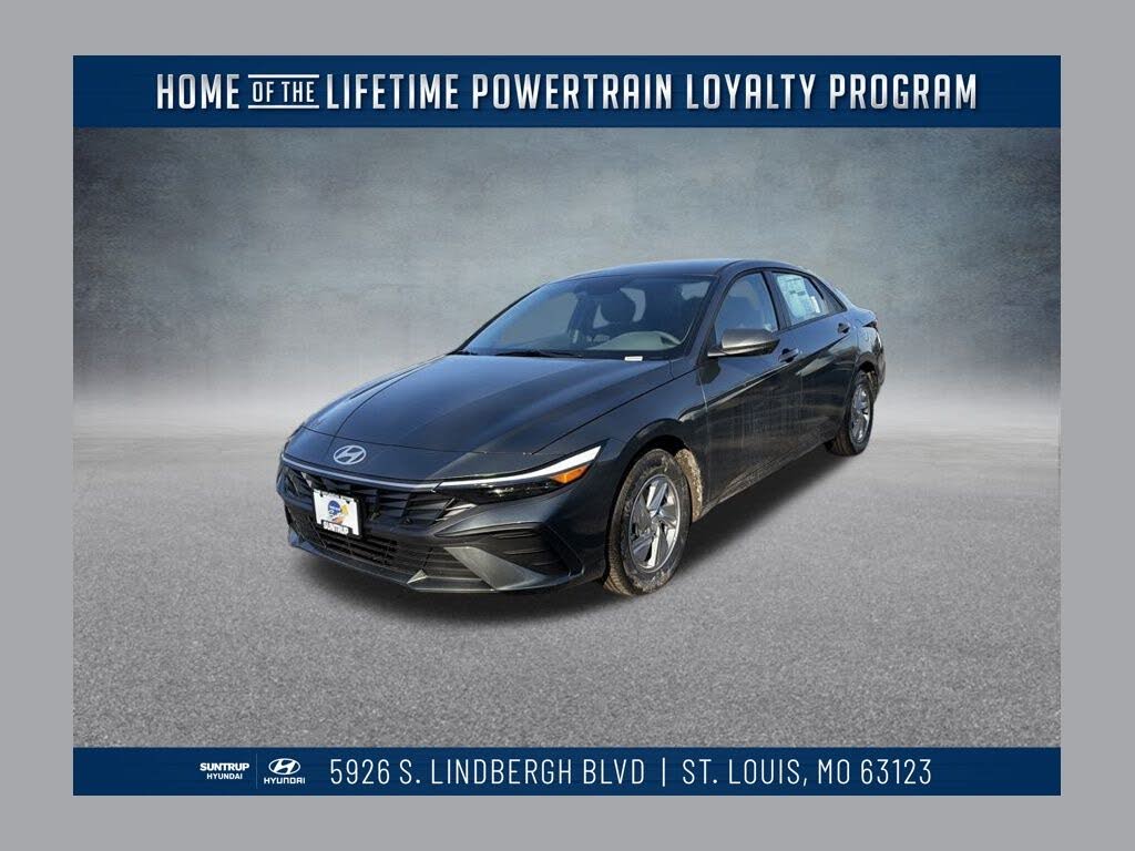 2026 Hyundai Elantra SE FWD