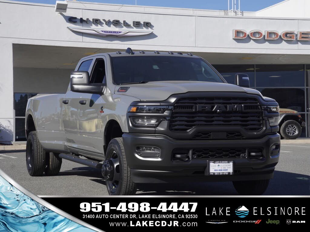 2026 RAM 3500 Tradesman Crew Cab LB DRW 4WD