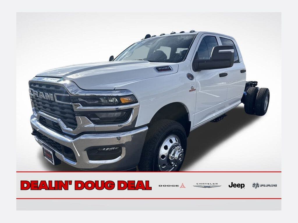 2026 RAM 3500 Chassis Tradesman Crew Cab LB DRW 4WD