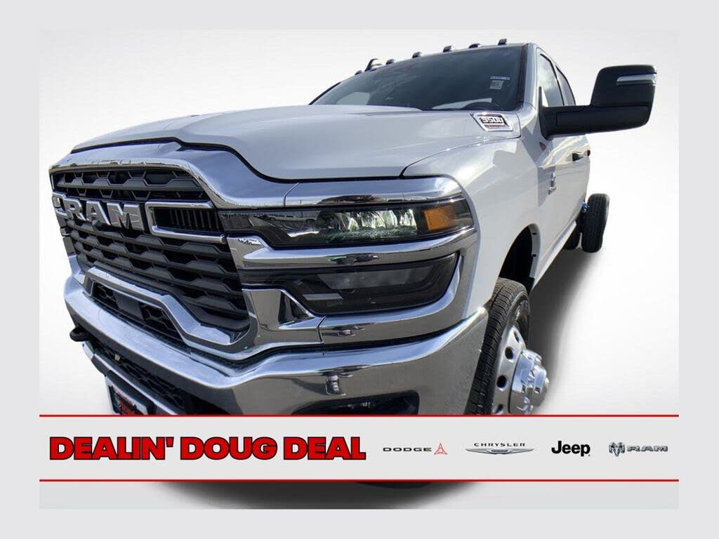 2026 RAM 3500 Chassis Tradesman Crew Cab LB DRW 4WD