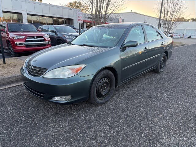 2004 Toyota Camry LE FWD