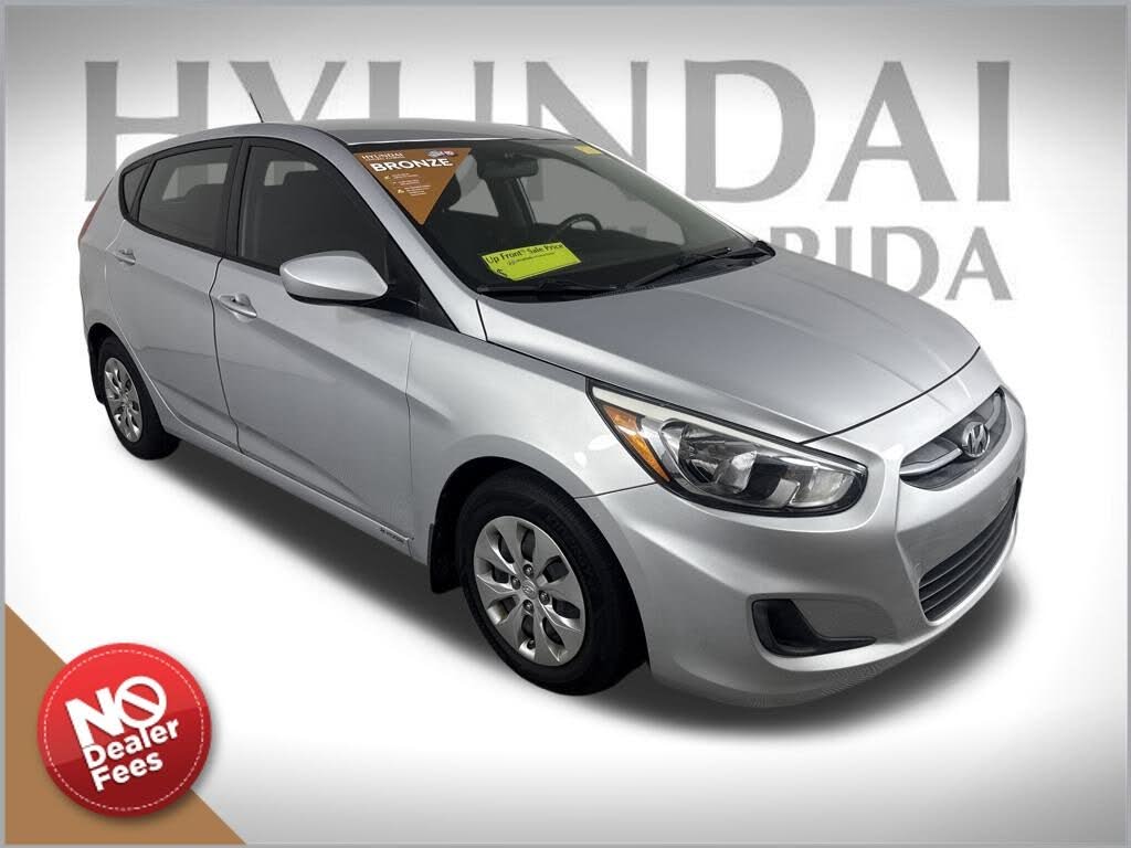 2016 Hyundai Accent SE 4-Door Hatchback FWD