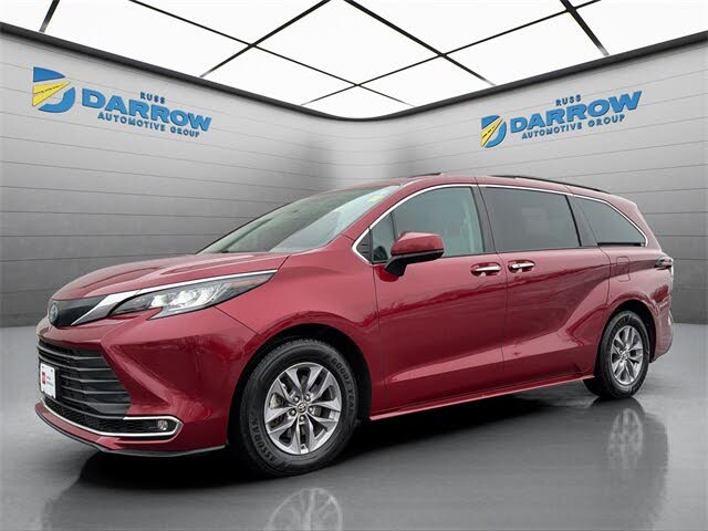 2023 Toyota Sienna XLE 7-Passenger FWD