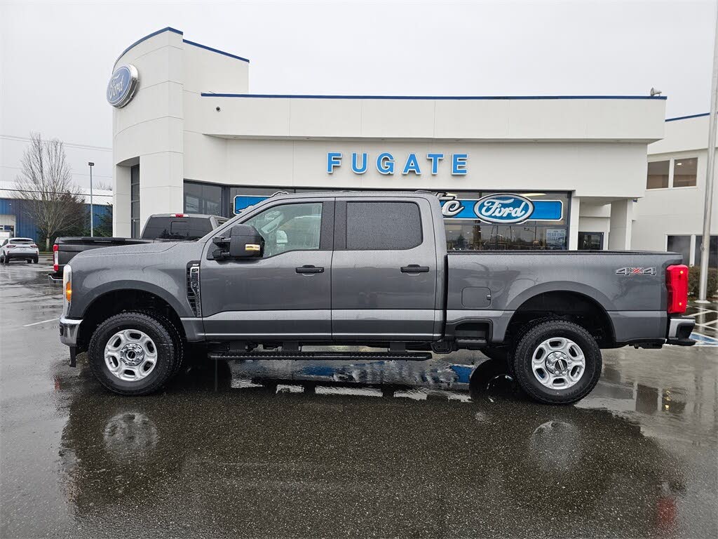 2026 Ford F-250 Super Duty XLT Crew Cab 4WD