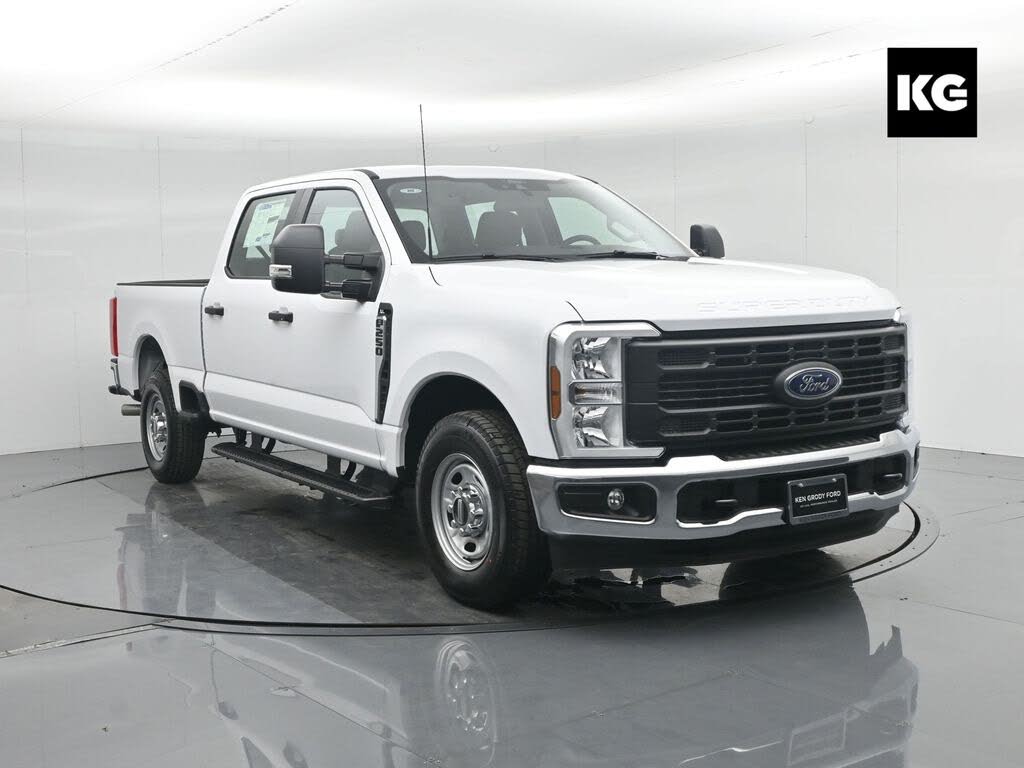 2026 Ford F-250 Super Duty XL Crew Cab RWD