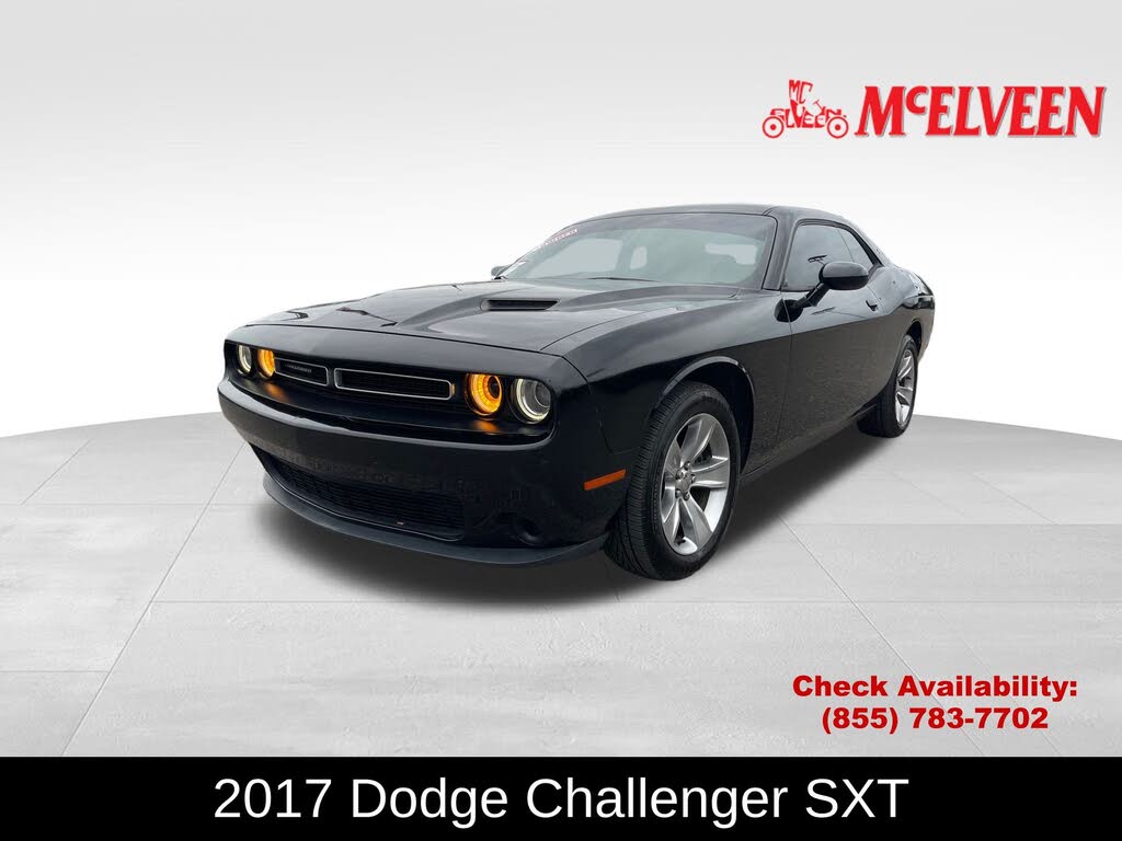 2017 Dodge Challenger SXT RWD
