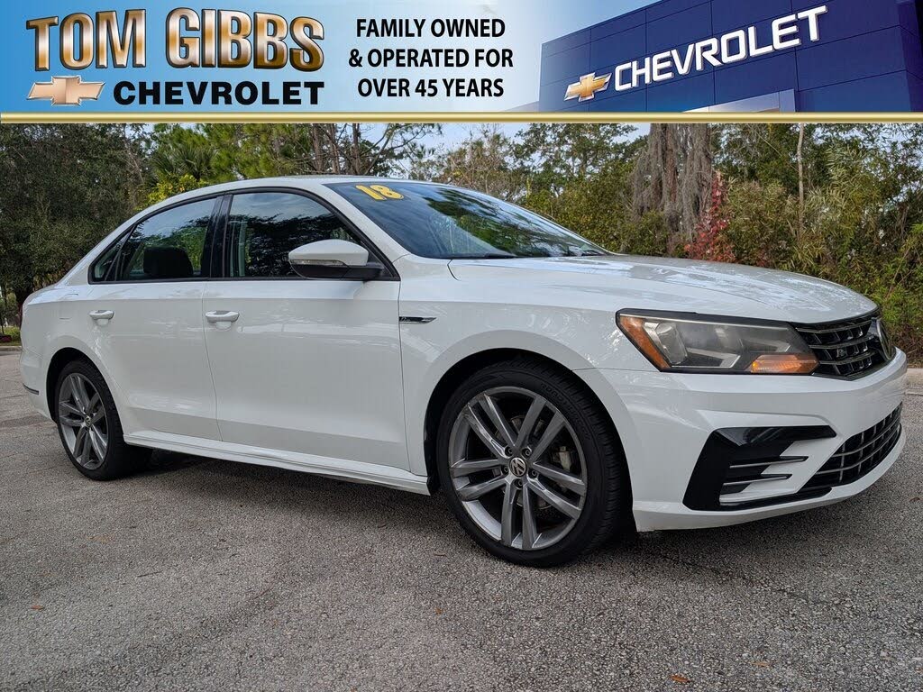 2018 Volkswagen Passat 2.0T R-Line FWD