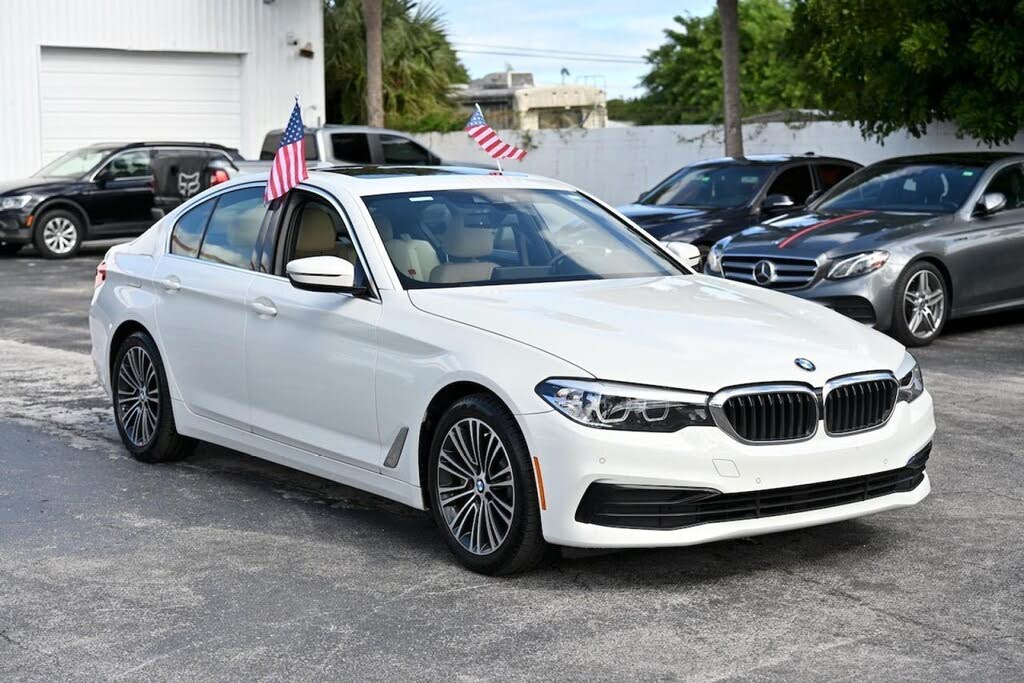 2019 BMW 5 Series 530i Sedan RWD