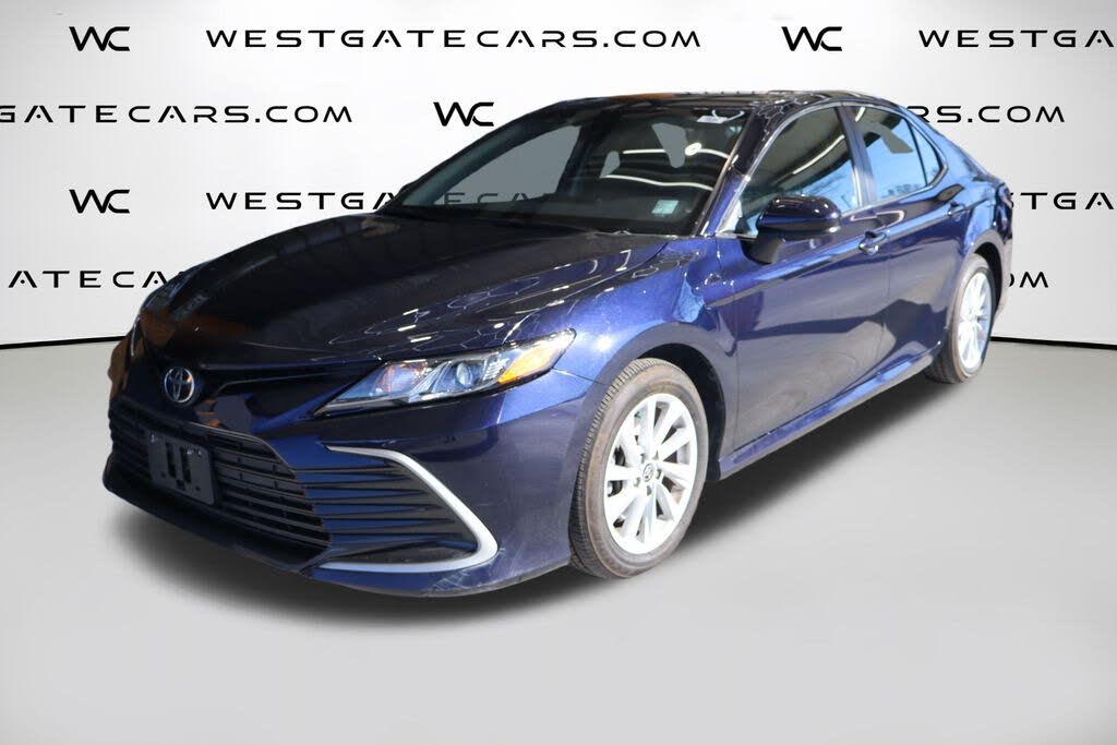 2021 Toyota Camry LE FWD