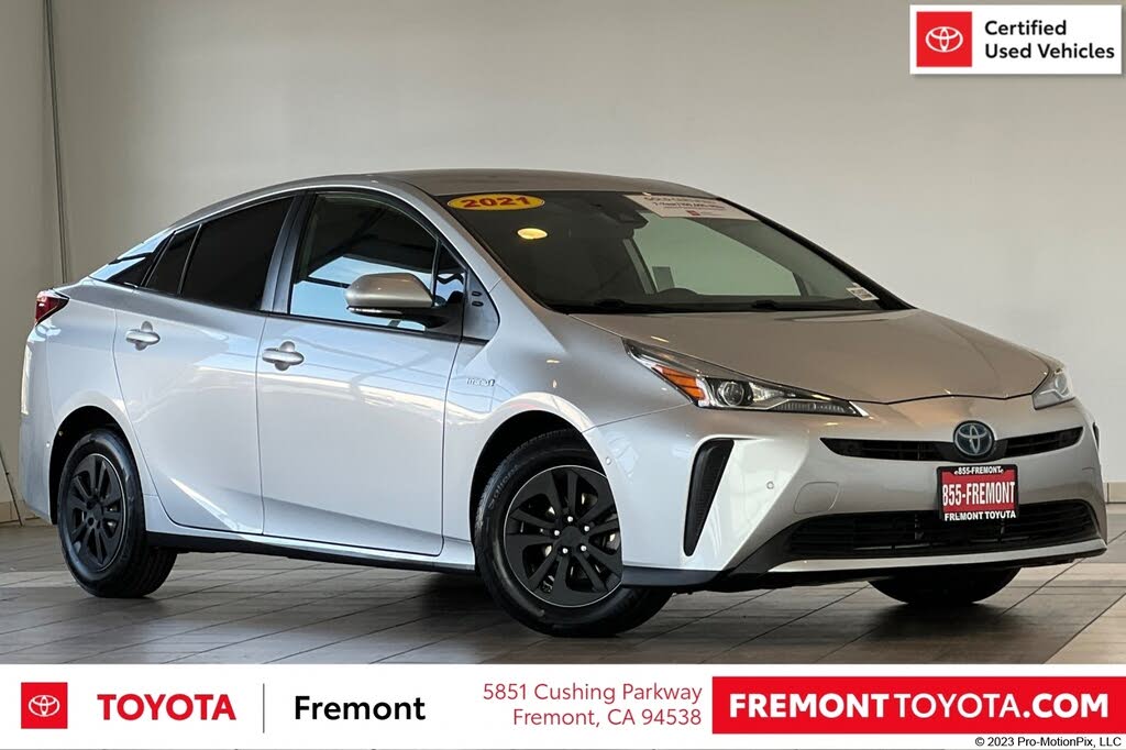 2021 Toyota Prius LE FWD