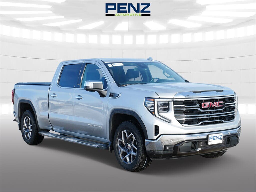 2022 GMC Sierra 1500 SLT Crew Cab 4WD