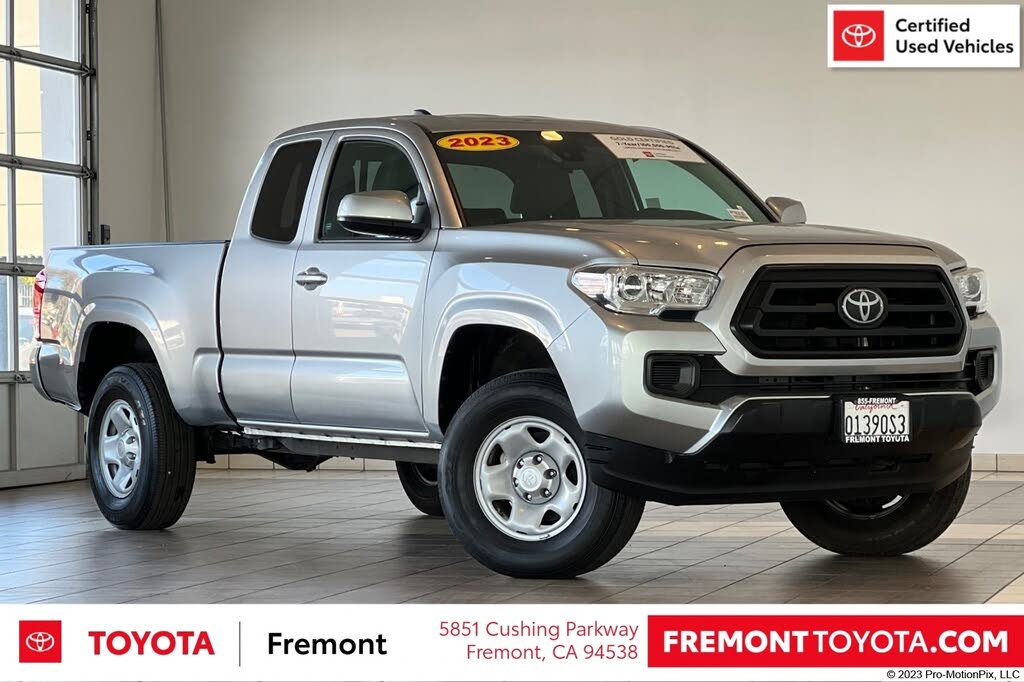 2023 Toyota Tacoma SR I4 Access Cab 4WD