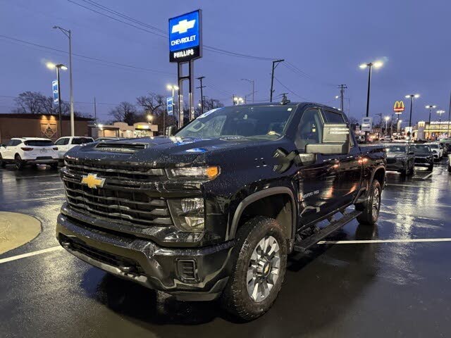 2024 Chevrolet Silverado 2500HD Custom Crew Cab 4WD