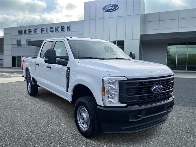 2025 Ford F-250 Super Duty XL Crew Cab 4WD