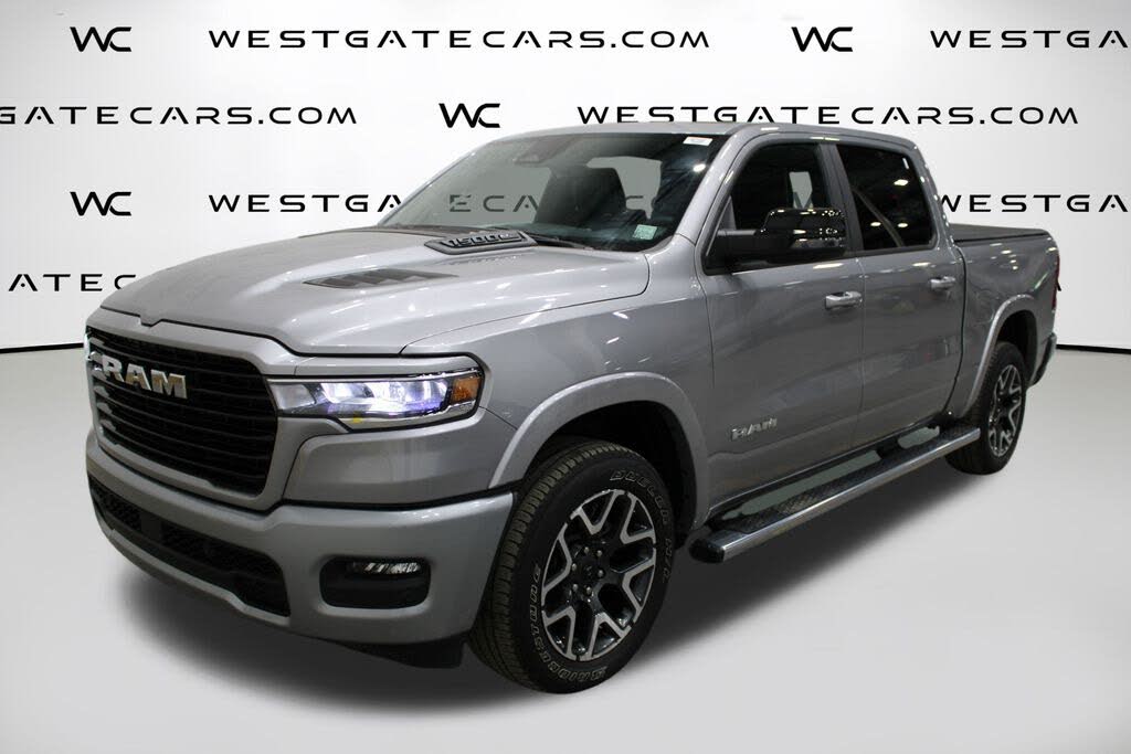 2025 RAM 1500 Laramie Crew Cab 4WD