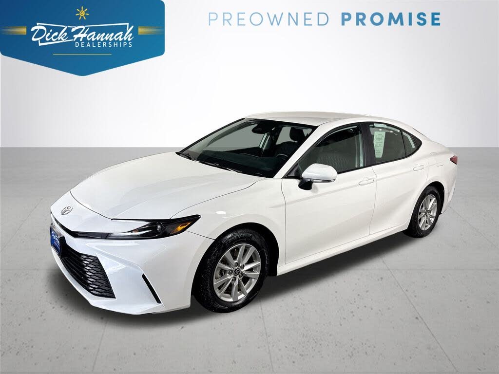 2025 Toyota Camry LE FWD