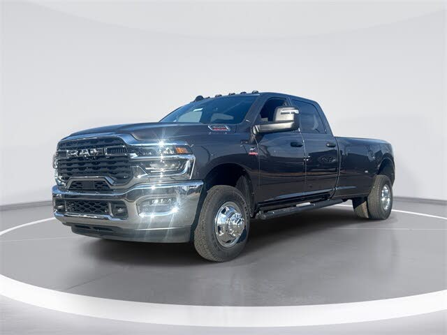 2026 RAM 3500 Tradesman Crew Cab LB DRW 4WD