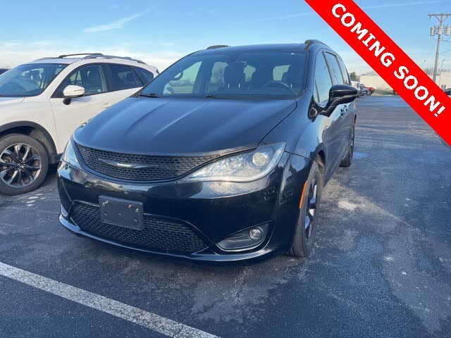 2017 Chrysler Pacifica Touring L FWD