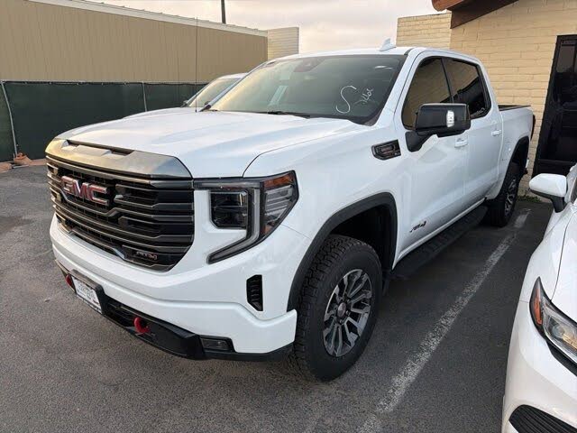 2022 GMC Sierra 1500 AT4 Crew Cab 4WD