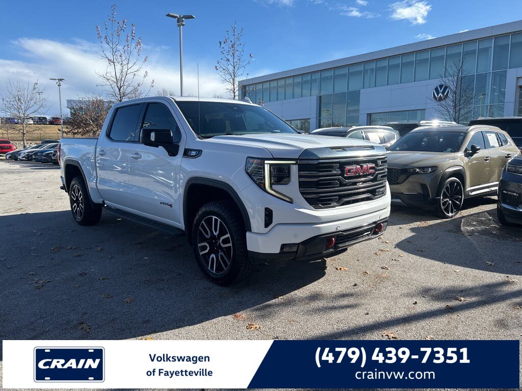 2022 GMC Sierra 1500 AT4 Crew Cab 4WD