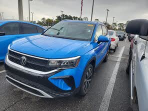 Volkswagen Taos SE FWD