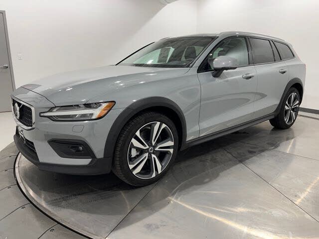 2024 Volvo V60 Cross Country B5 Plus AWD