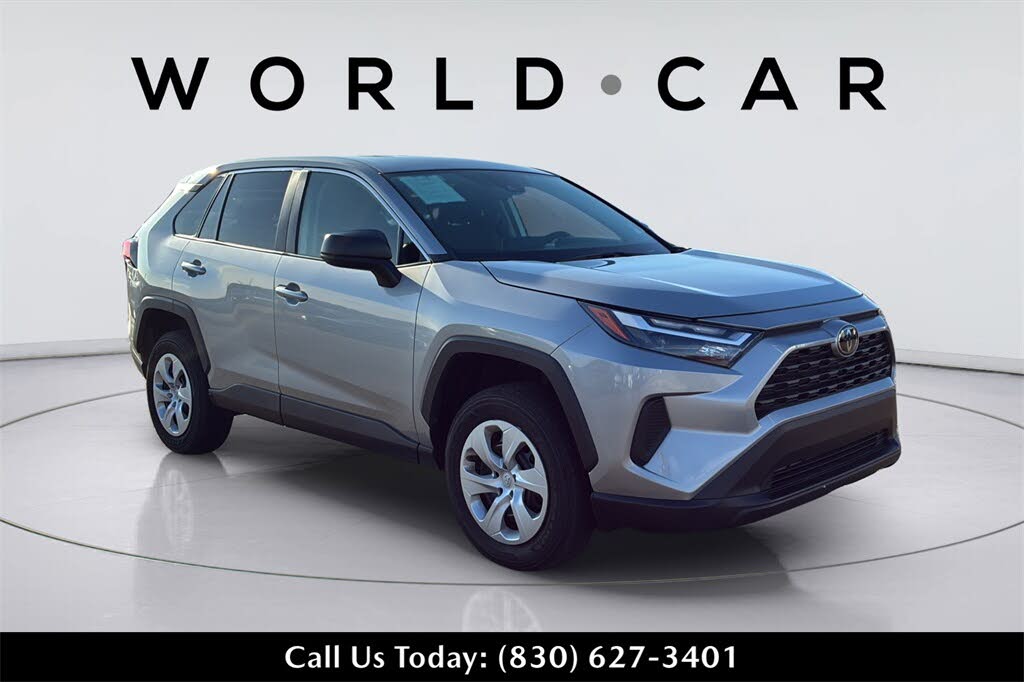 2025 Toyota RAV4 LE AWD