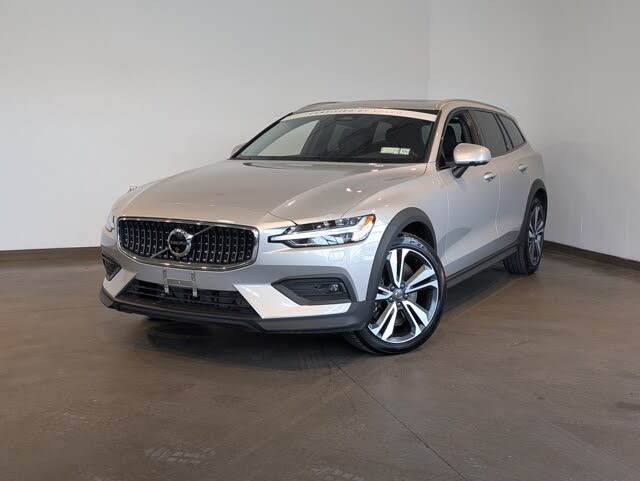 2025 Volvo V60 Cross Country B5 Plus AWD
