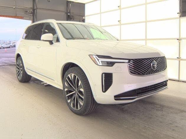 2025 Volvo XC90 B6 Plus Bright Theme 7-Passenger AWD