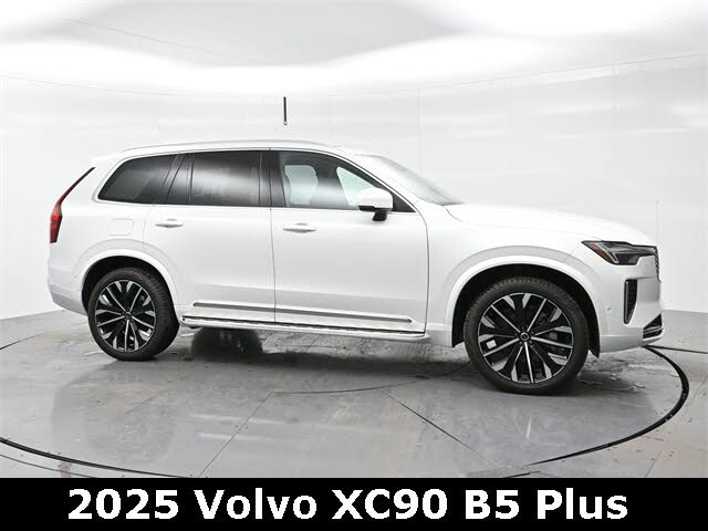 2025 Volvo XC90 B5 Plus Bright Theme 7-Passenger AWD