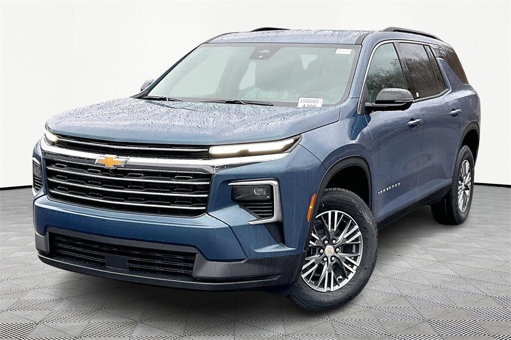2026 Chevrolet Traverse LT FWD