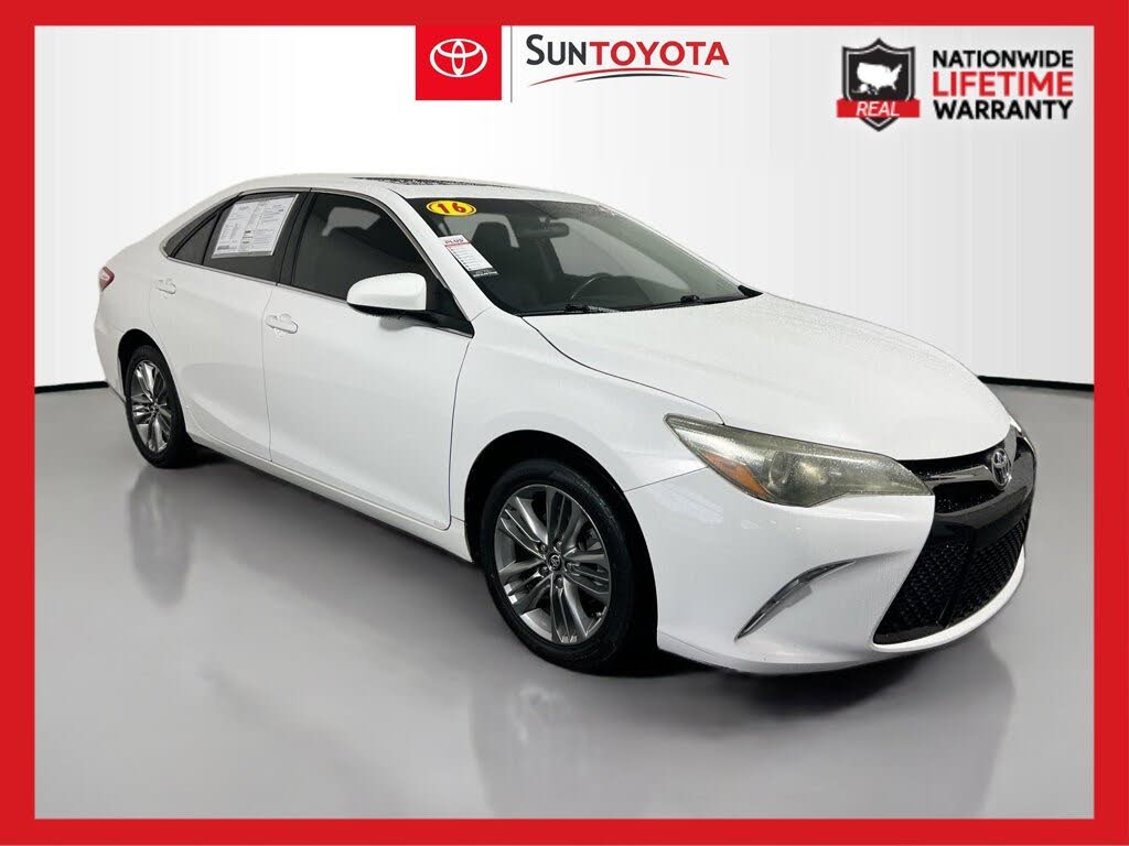2016 Toyota Camry SE
