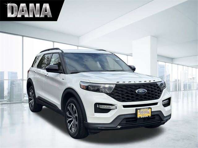 2022 Ford Explorer ST-Line AWD