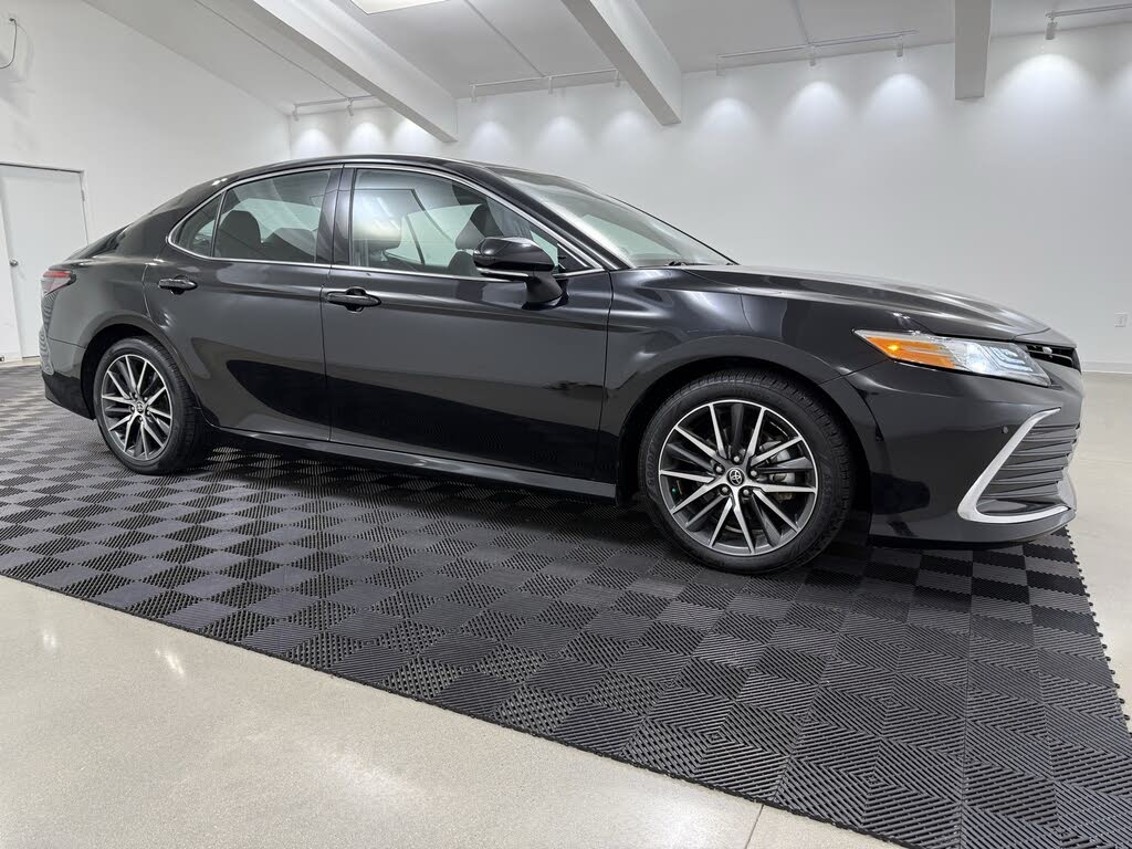 2022 Toyota Camry XLE FWD