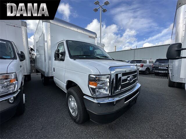 2024 Ford E-Series Chassis E-350 SD Cutaway SB RWD