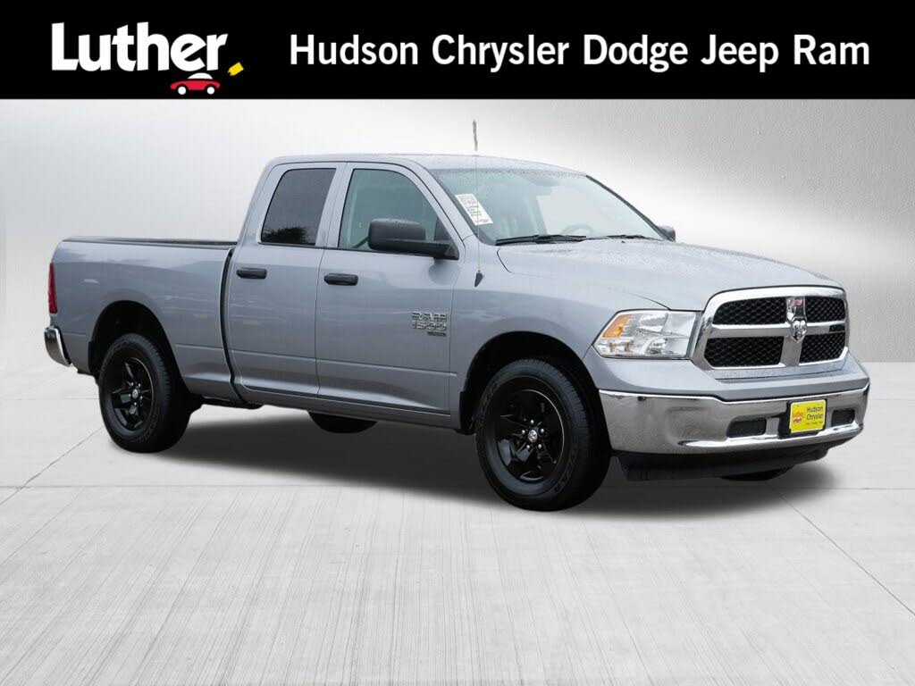 2024 RAM 1500 Classic SLT Quad Cab 4WD