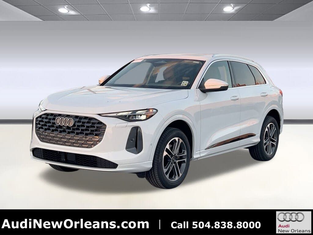 2025 Audi Q5 quattro Premium 40 TFSI