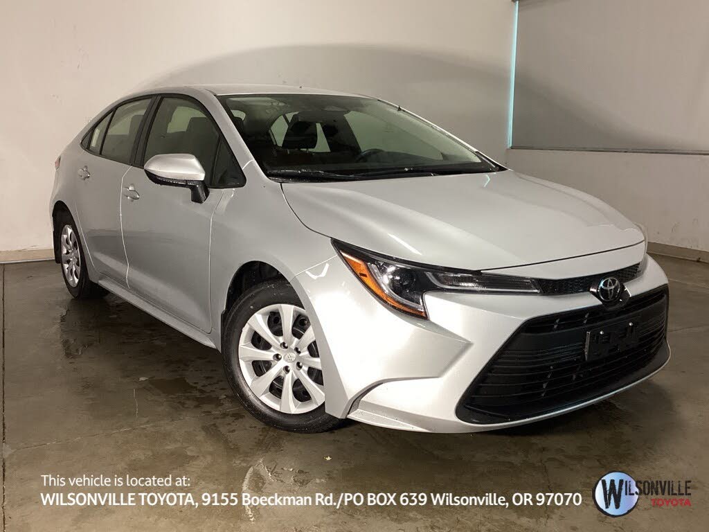 2025 Toyota Corolla LE FWD