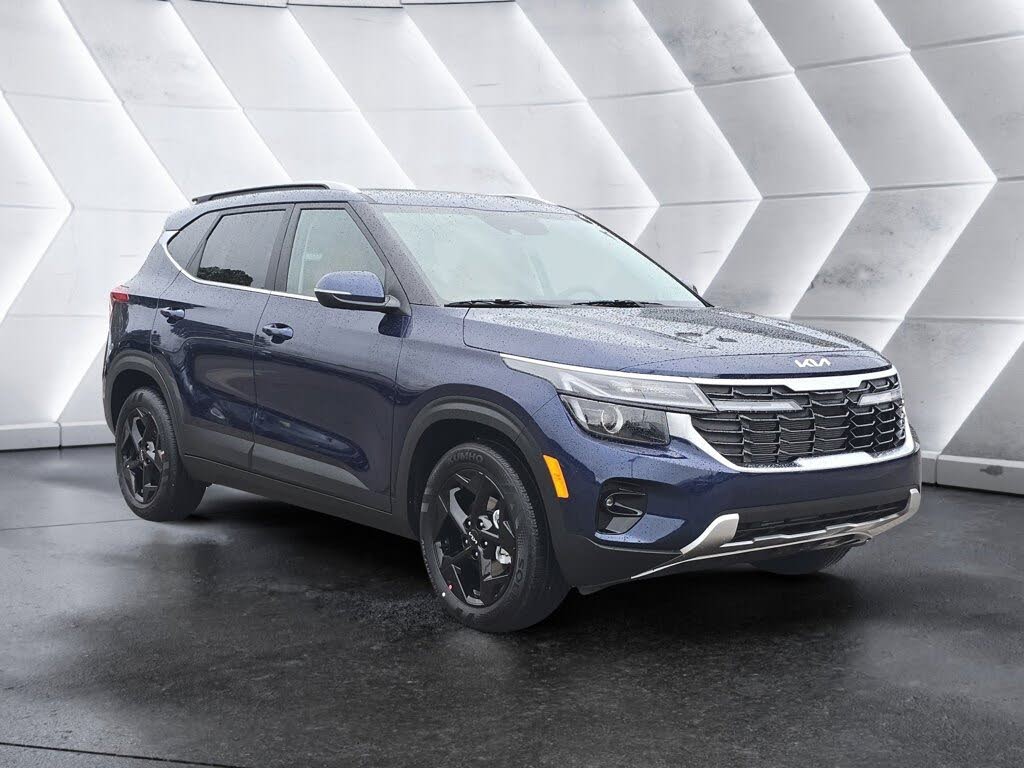 2026 Kia Seltos EX FWD