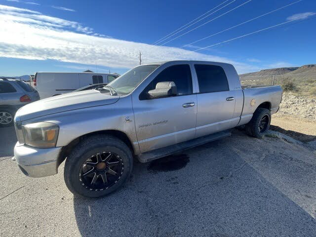 2006 Dodge RAM 2500 SLT Mega Cab RWD