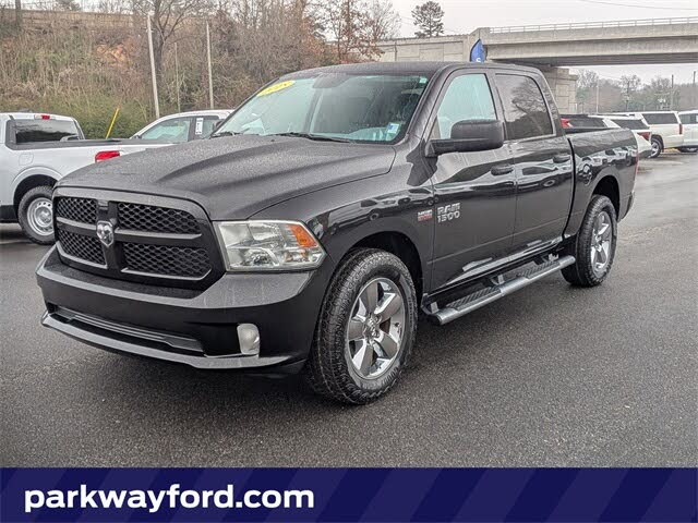 2018 RAM 1500 Express Crew Cab 4WD