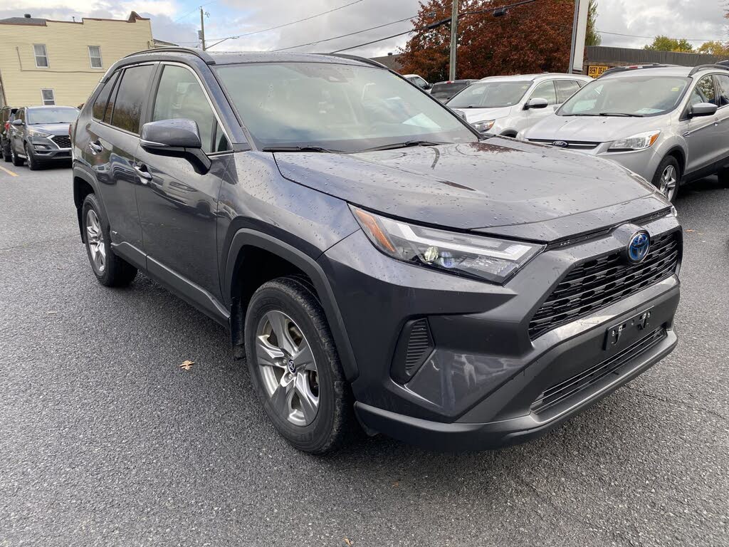 Toyota RAV4 Hybrid XLE AWD 2023